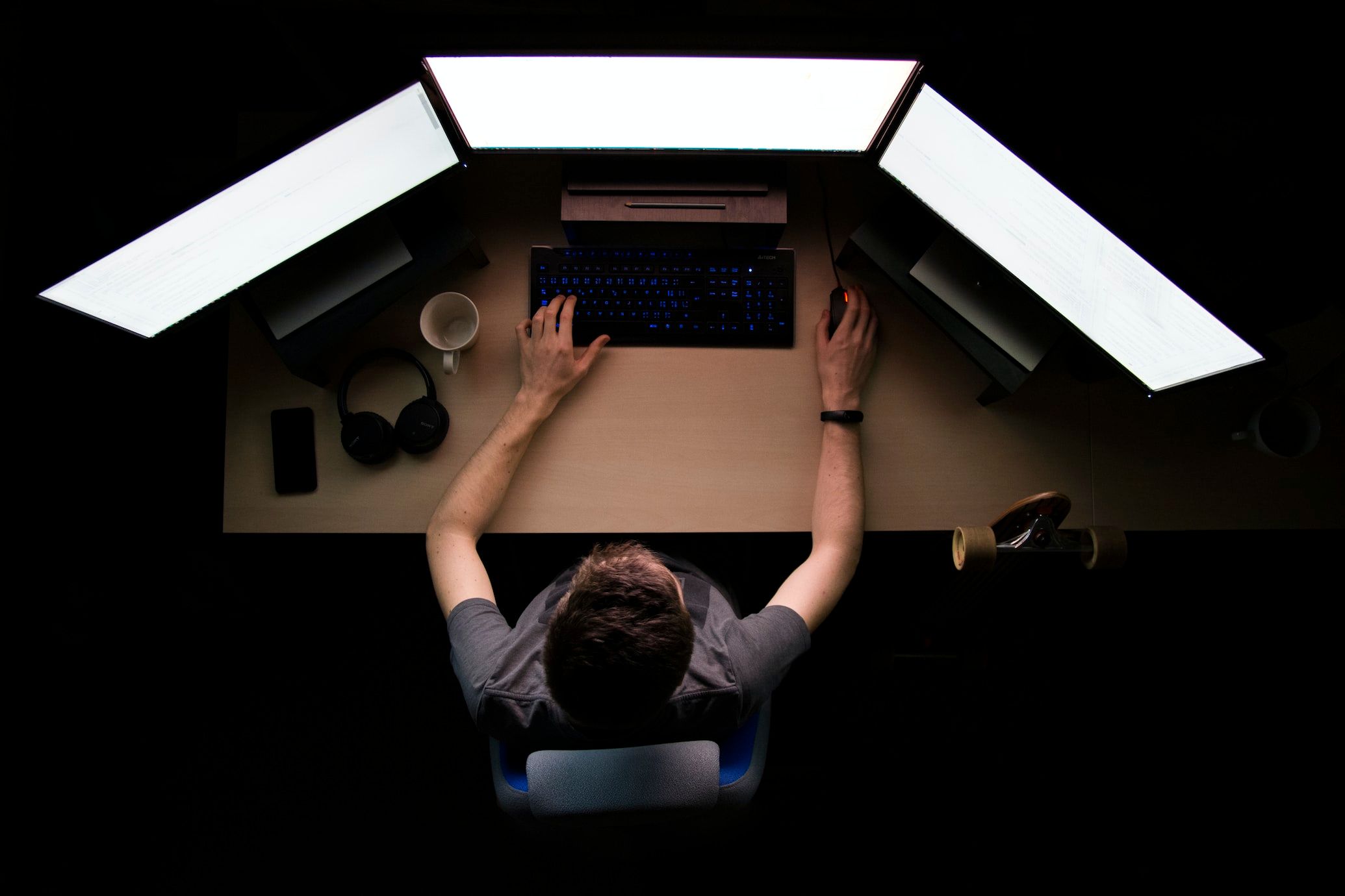 a tech expert editing using Happy Scribe language service