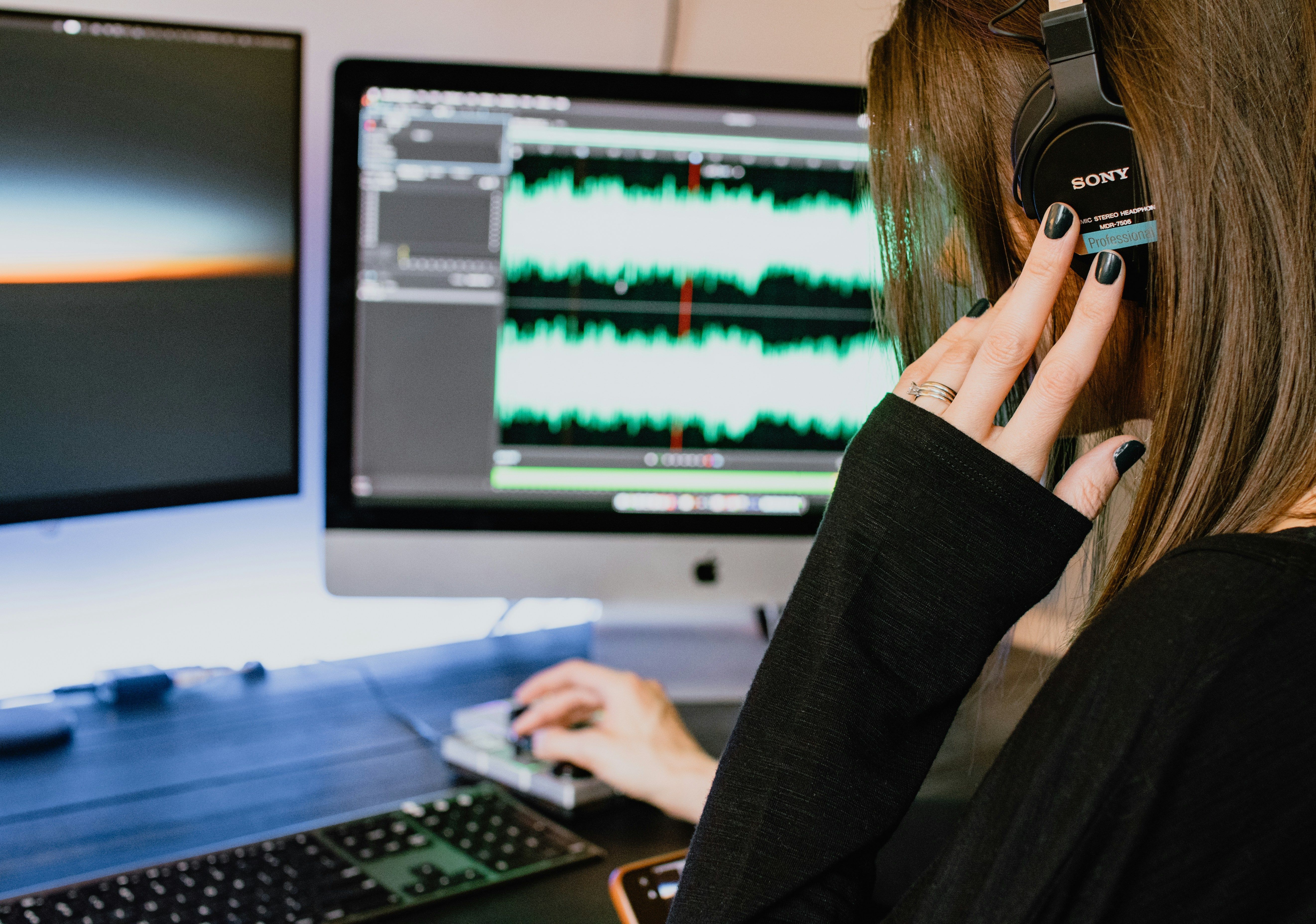 How Accuracy Is Measured in AI Transcription