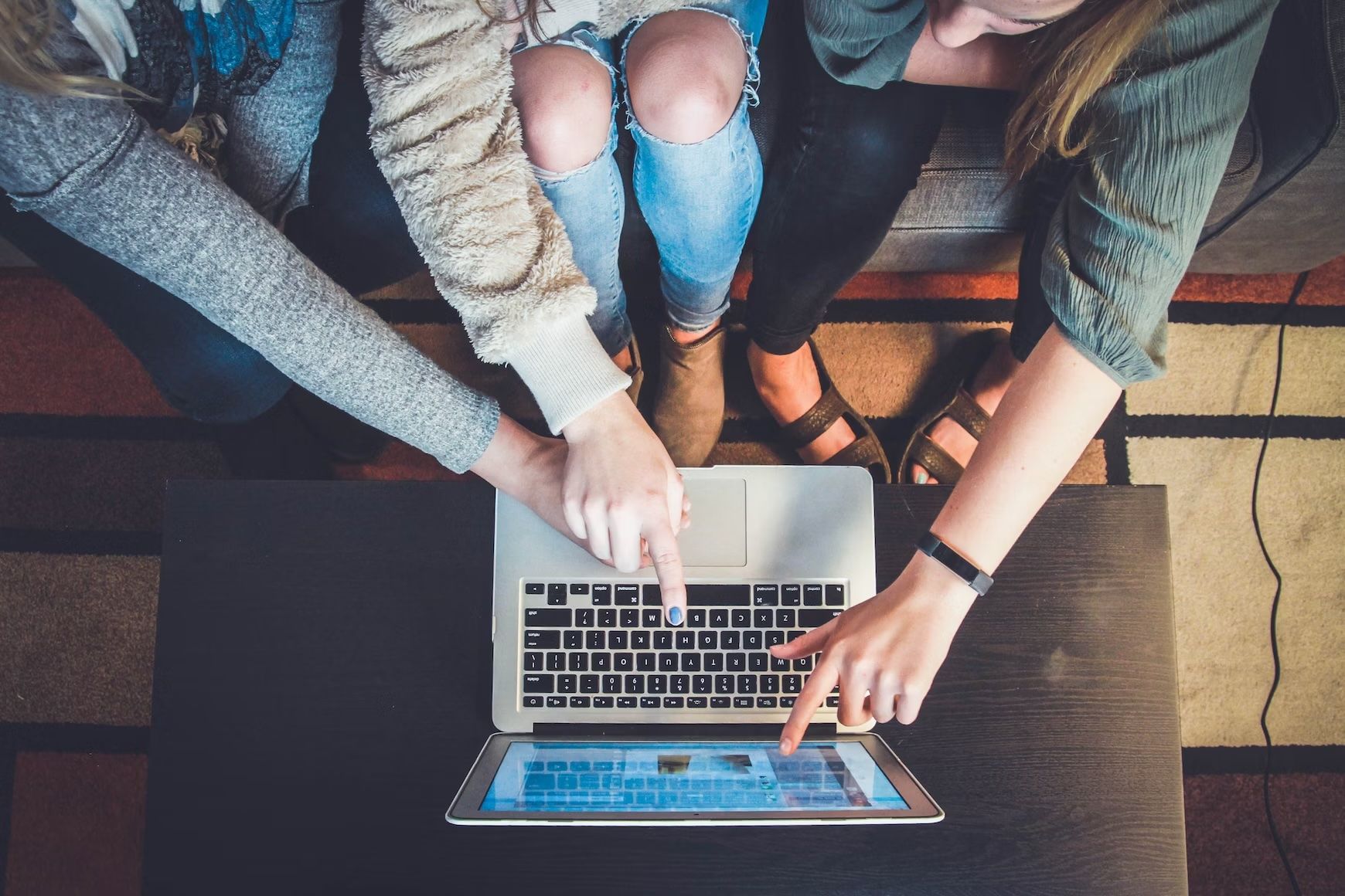 What Are the Innovations in Corporate Subtitling and Transcription Services?