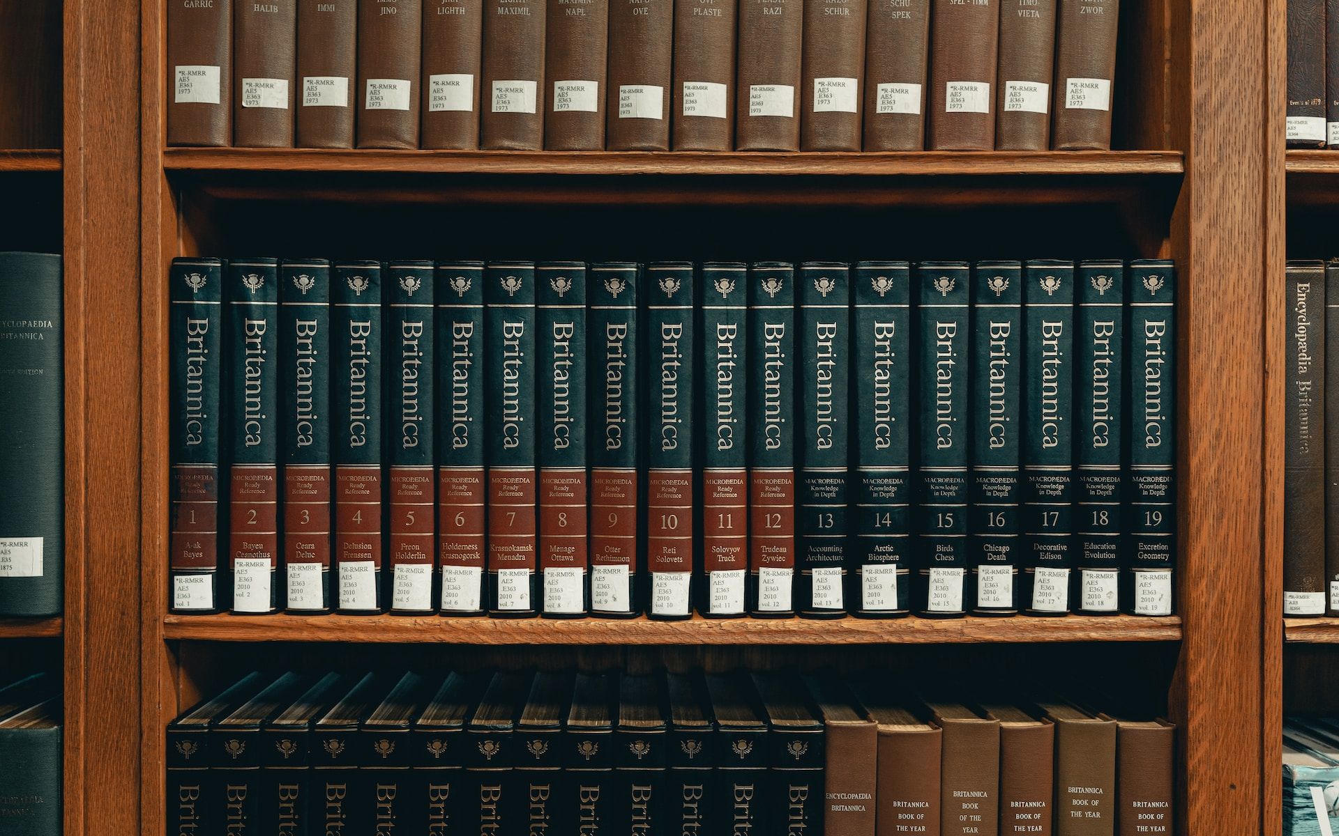 Creating Chapters in Transcripts with Happy Scribe's Make With AI