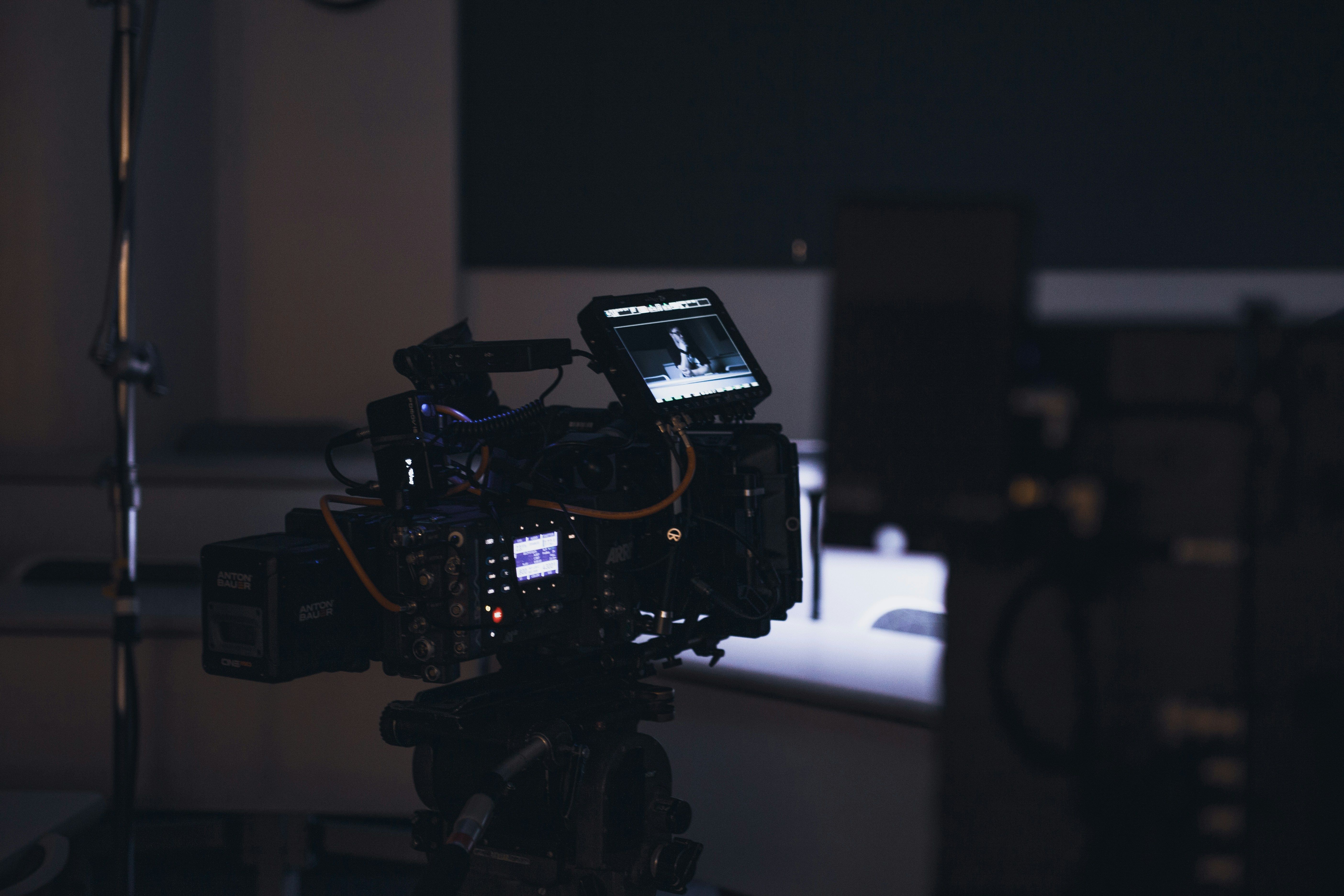 How Do Shot Changes Impact Subtitling?