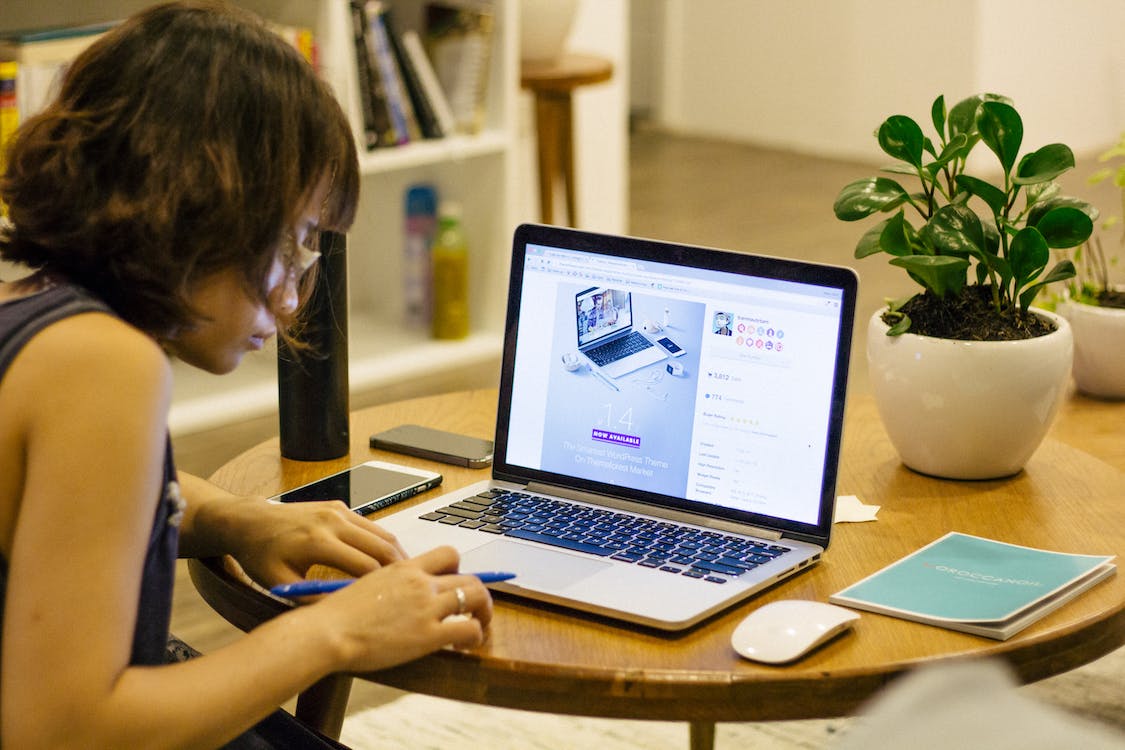 The Benefits of Creating Transcripts for E-Learning Videos