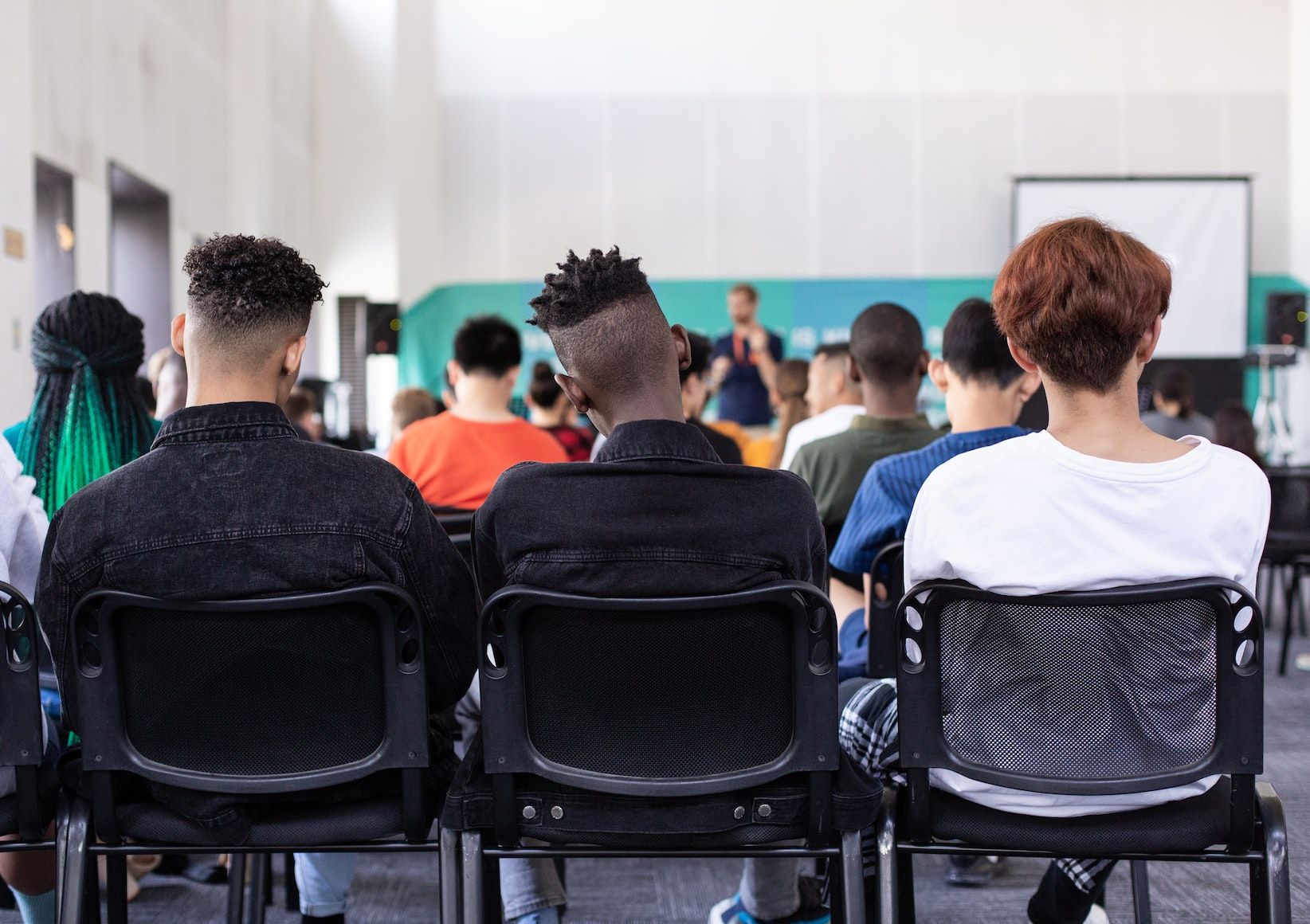 The Importance of Cultural Sensitivity in Subtitling for International Students in Universities